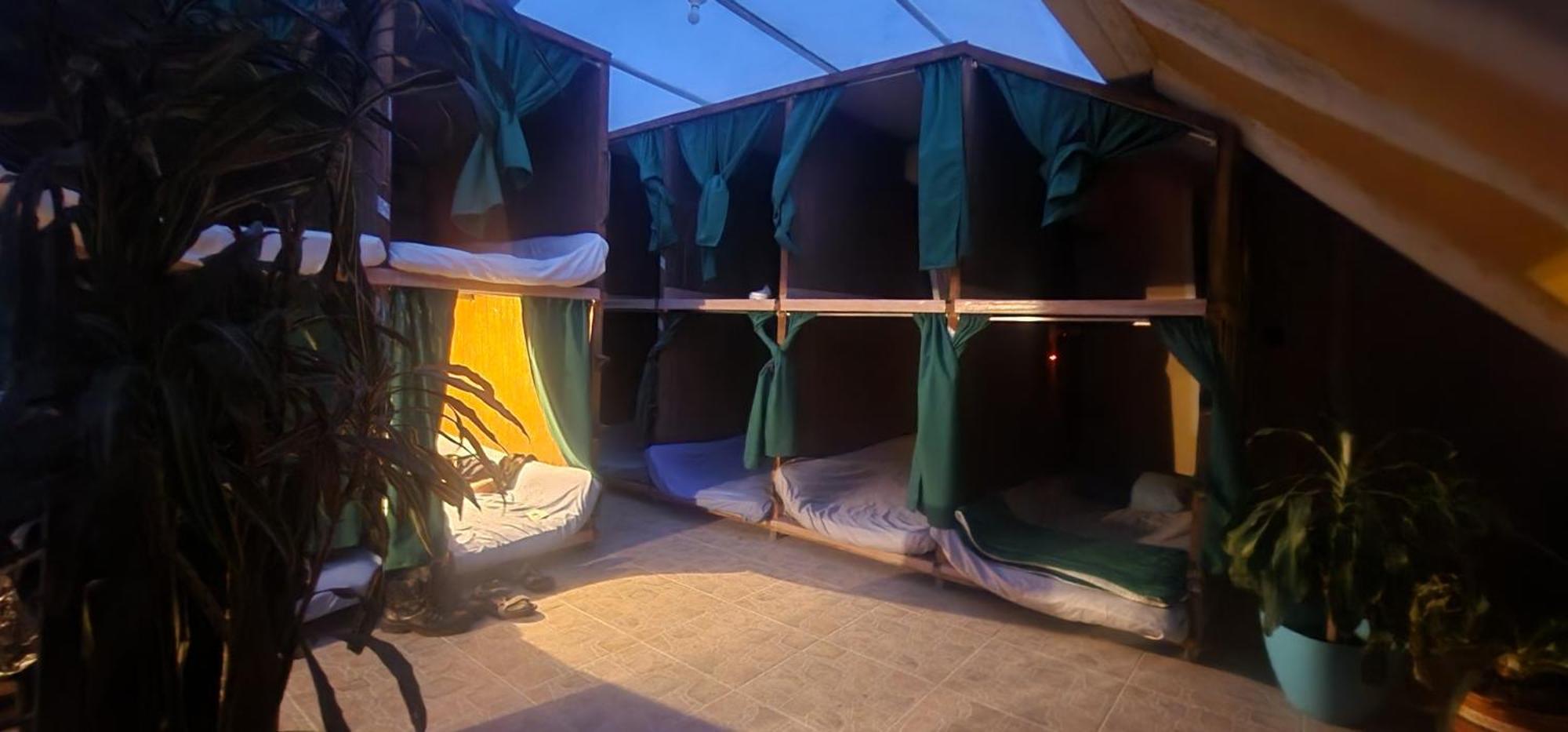 Hostal Portelli Zona G- Extranjeros *