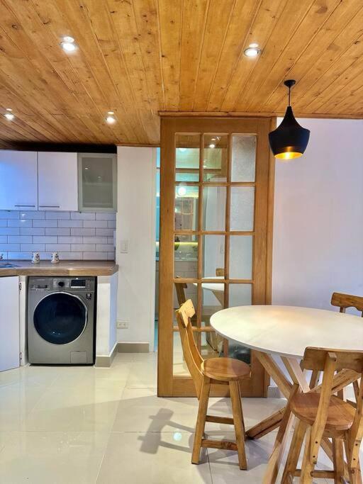 Acogedor Apartamento, Cerca Del Aeropuerto! *