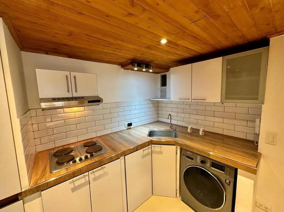 Acogedor Apartamento, Cerca Del Aeropuerto! Apartamento *