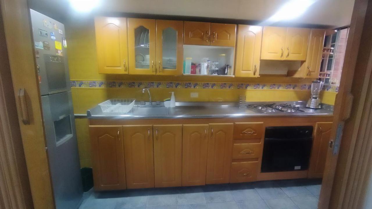 Сasa de vacaciones Casa Para Grupos /familias/parejas Bogotá