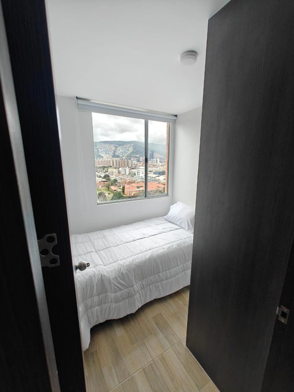 Estrenar En Toberin Norte De Piso 17 Apartamento