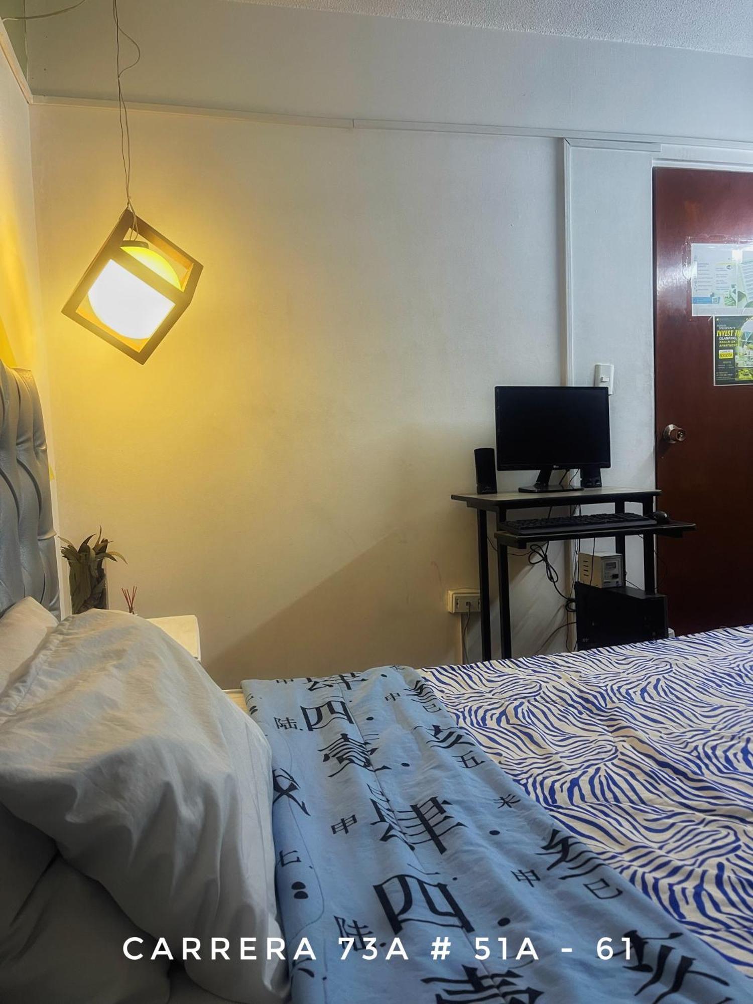 A 5 Minutos Del Aeropuerto El Dorado Habitación en casa particular Bogotá