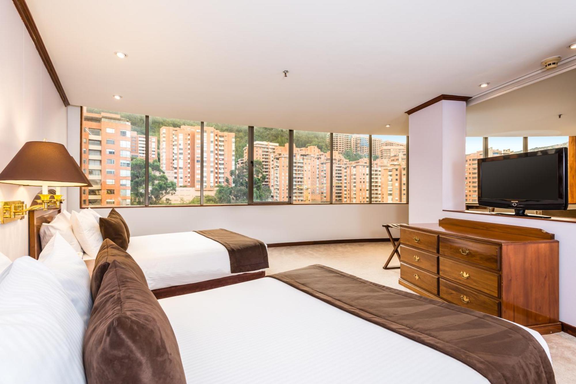 Regency Usaquén 4*