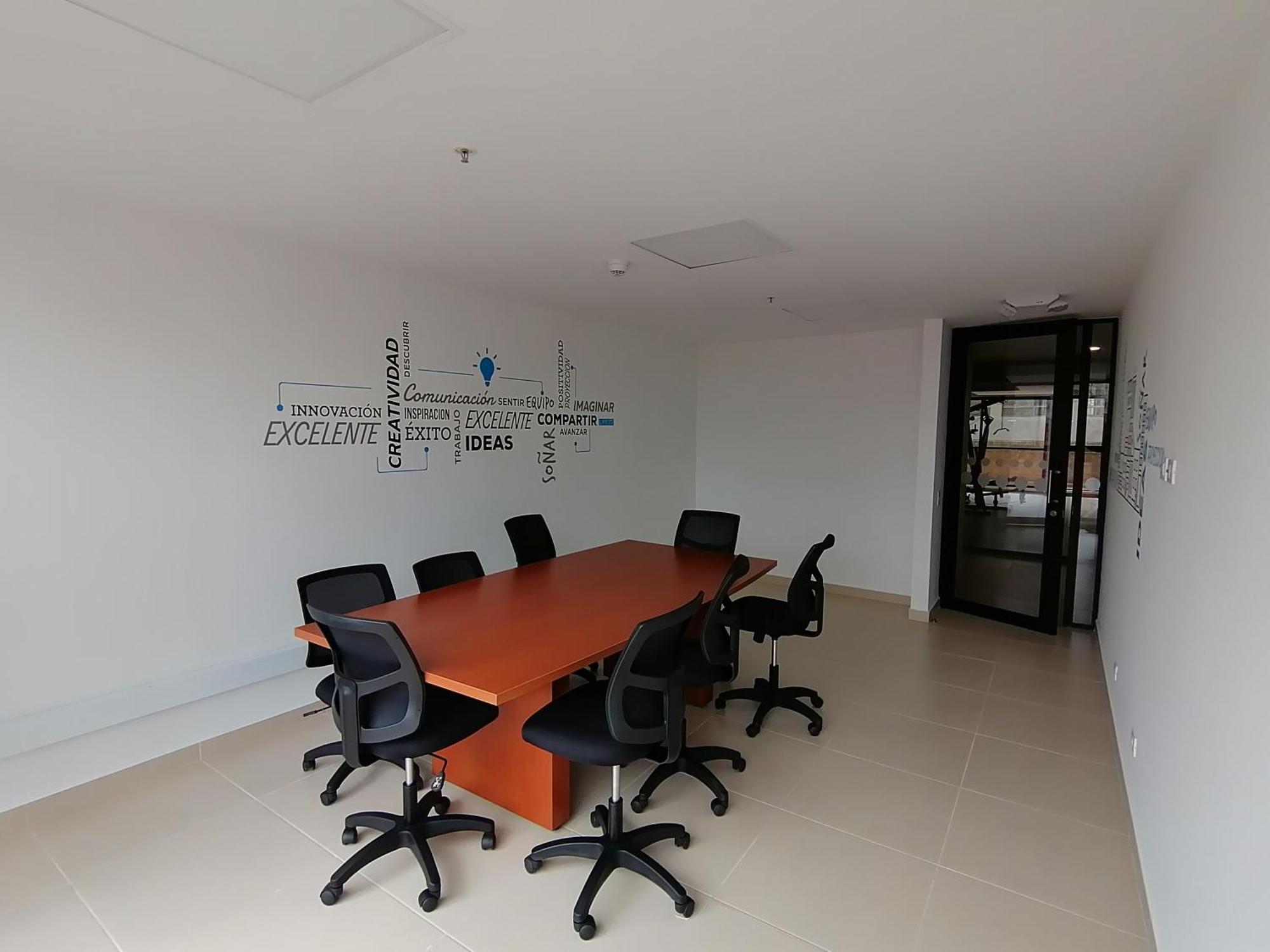 Flat In Financial Heart Of Apartamento