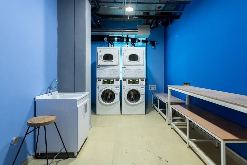 Excellent Location Brand New In Santa Barbara
