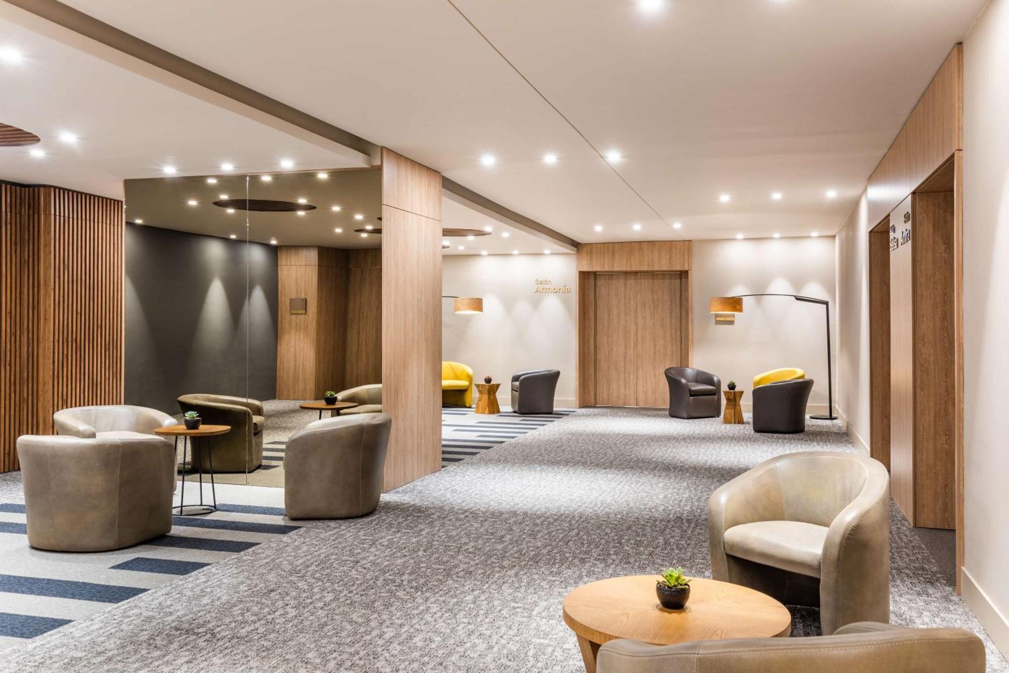Nh Collection Royal Wtc Hotel 5*