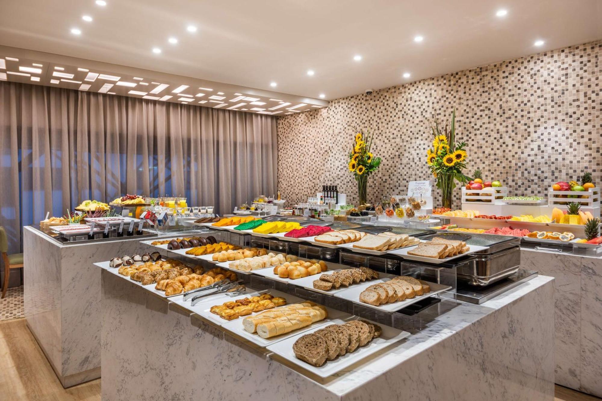 Nh Collection Royal Wtc Hotel 5*
