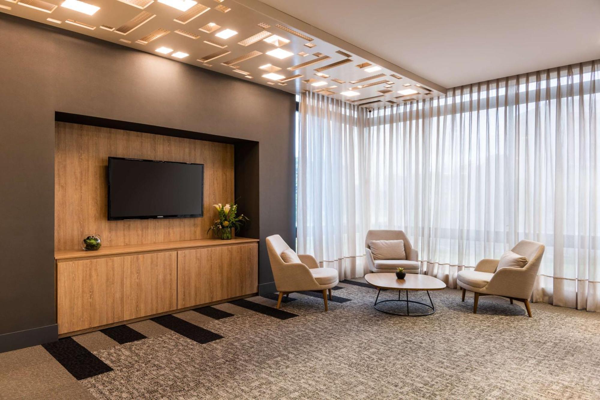Nh Collection Royal Wtc Hotel
