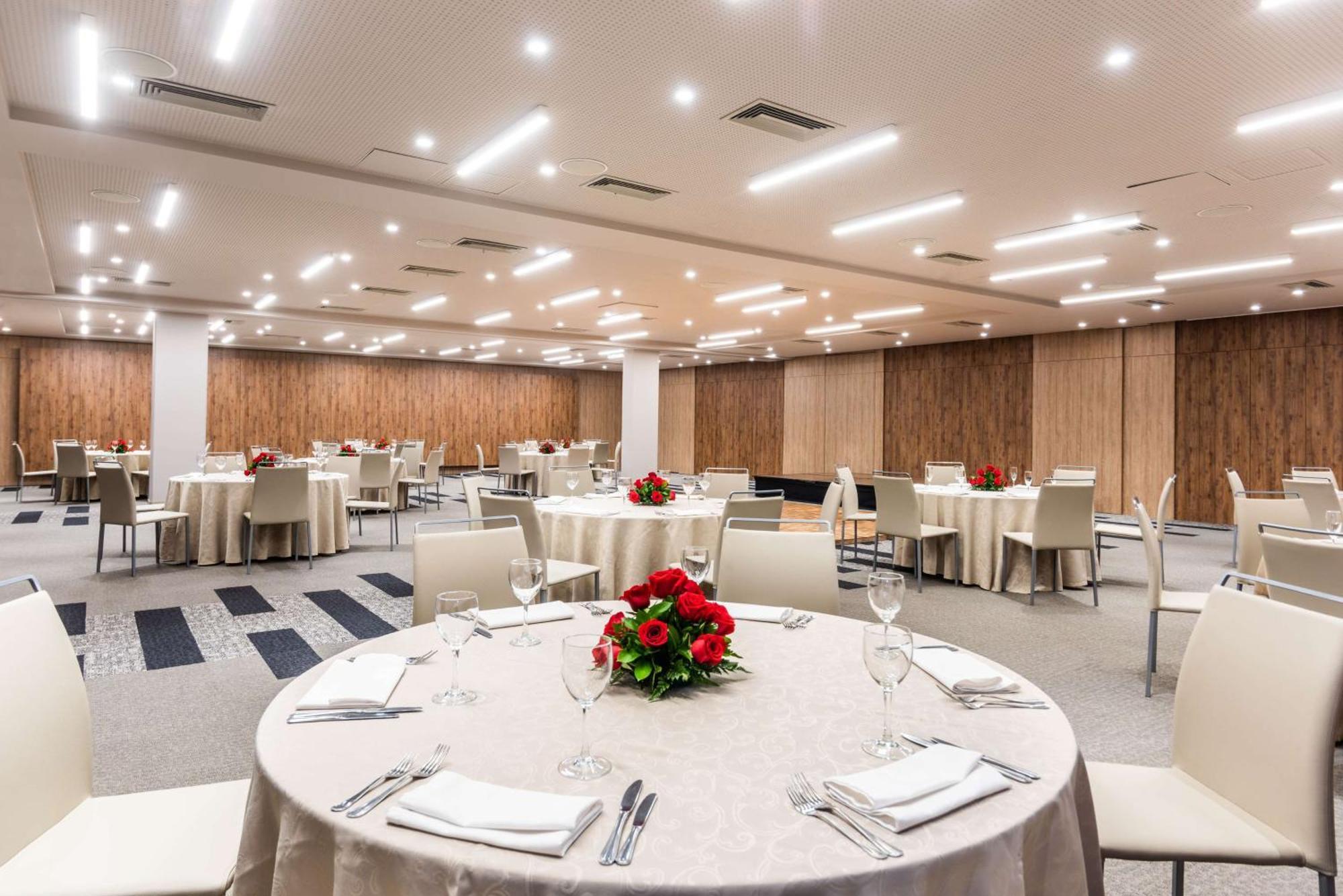 Hotel Nh Collection Royal Wtc