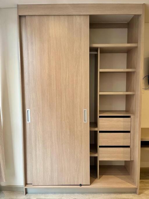 Apartamento Hermoso Nuevo Cerca A Embajada Y Corferias