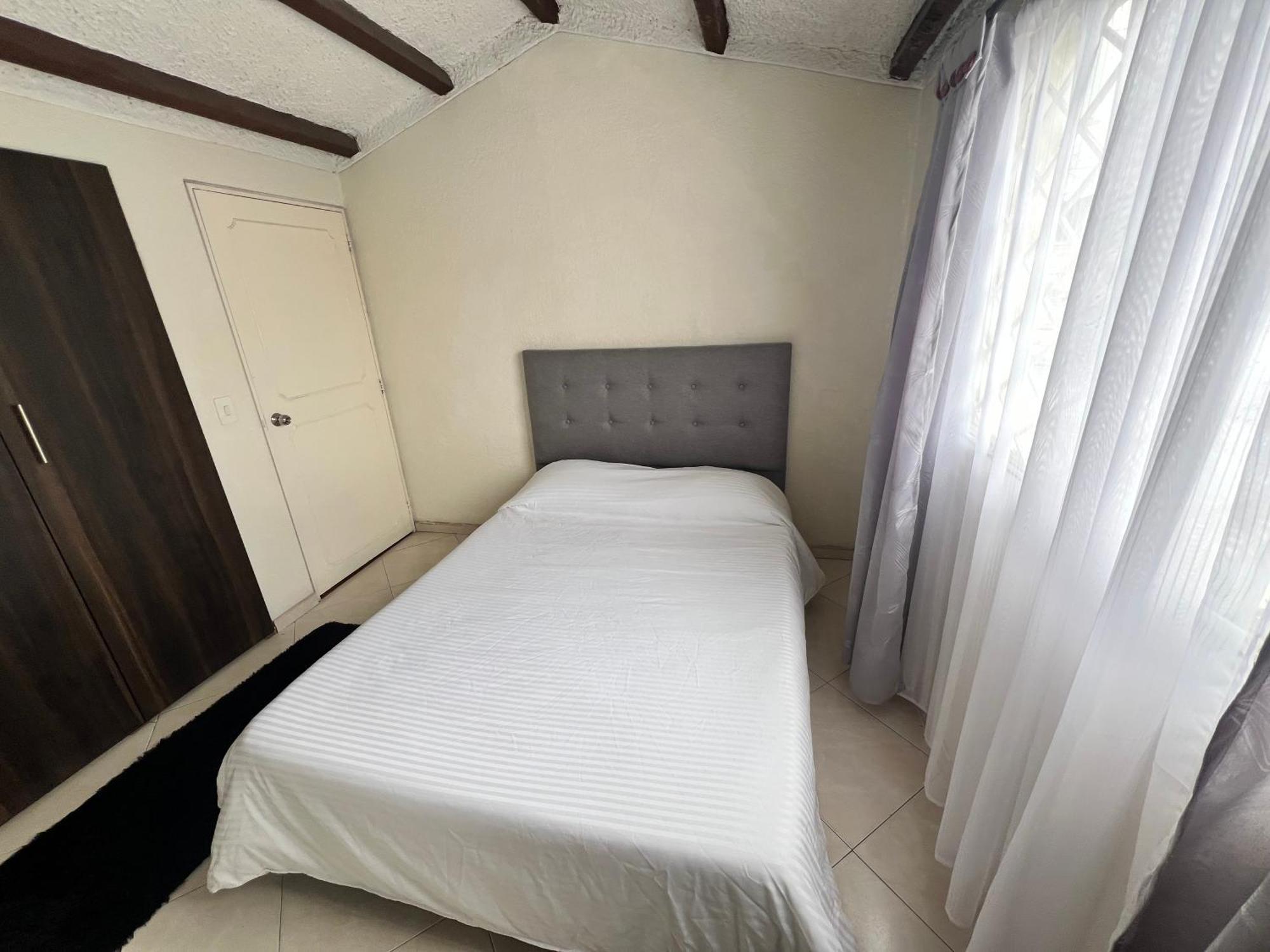 Pensión Hostal Del Prado