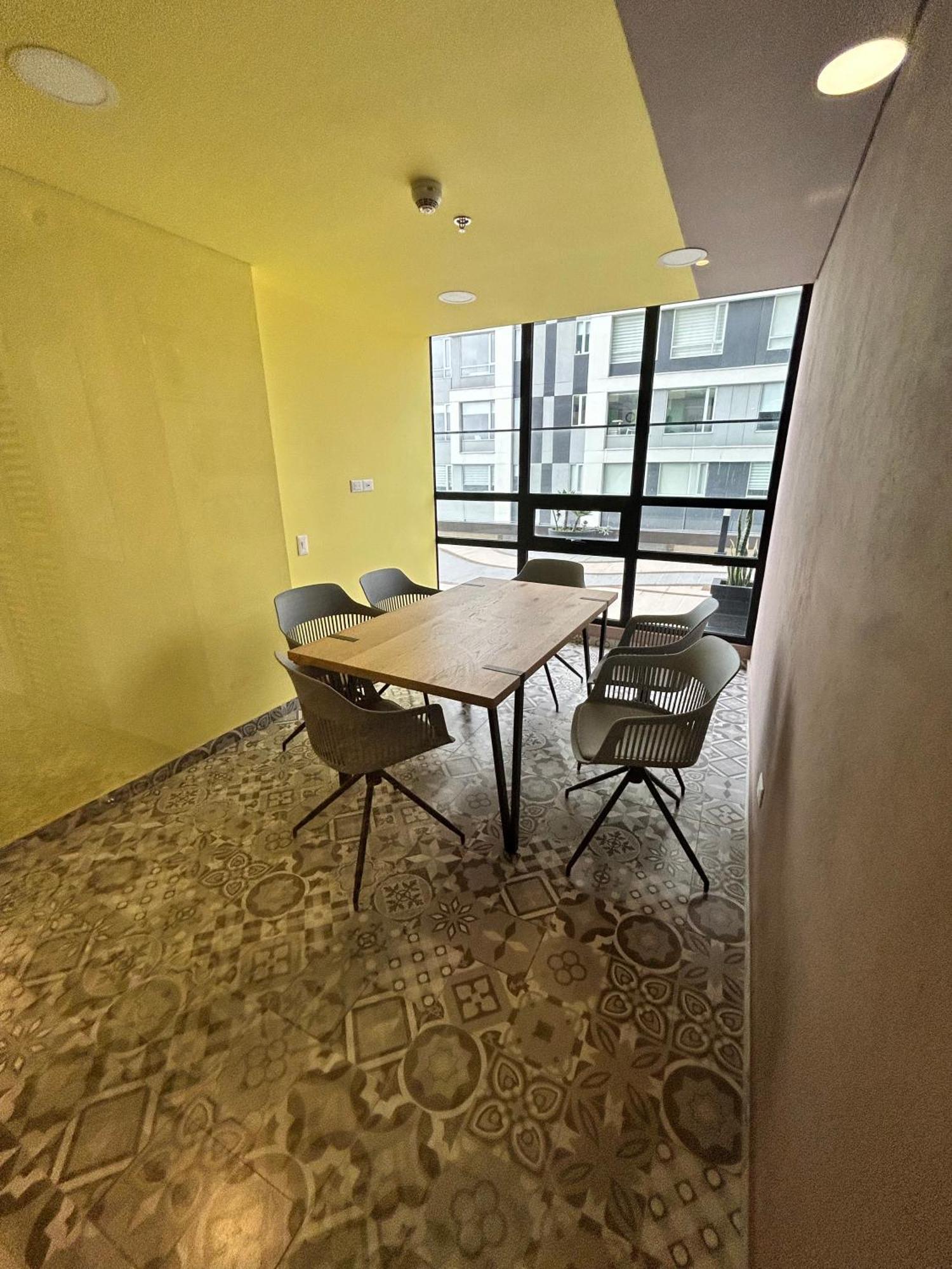 Moderno Y Comodo Loft En Chapinero By Tsi Management * Bogotá