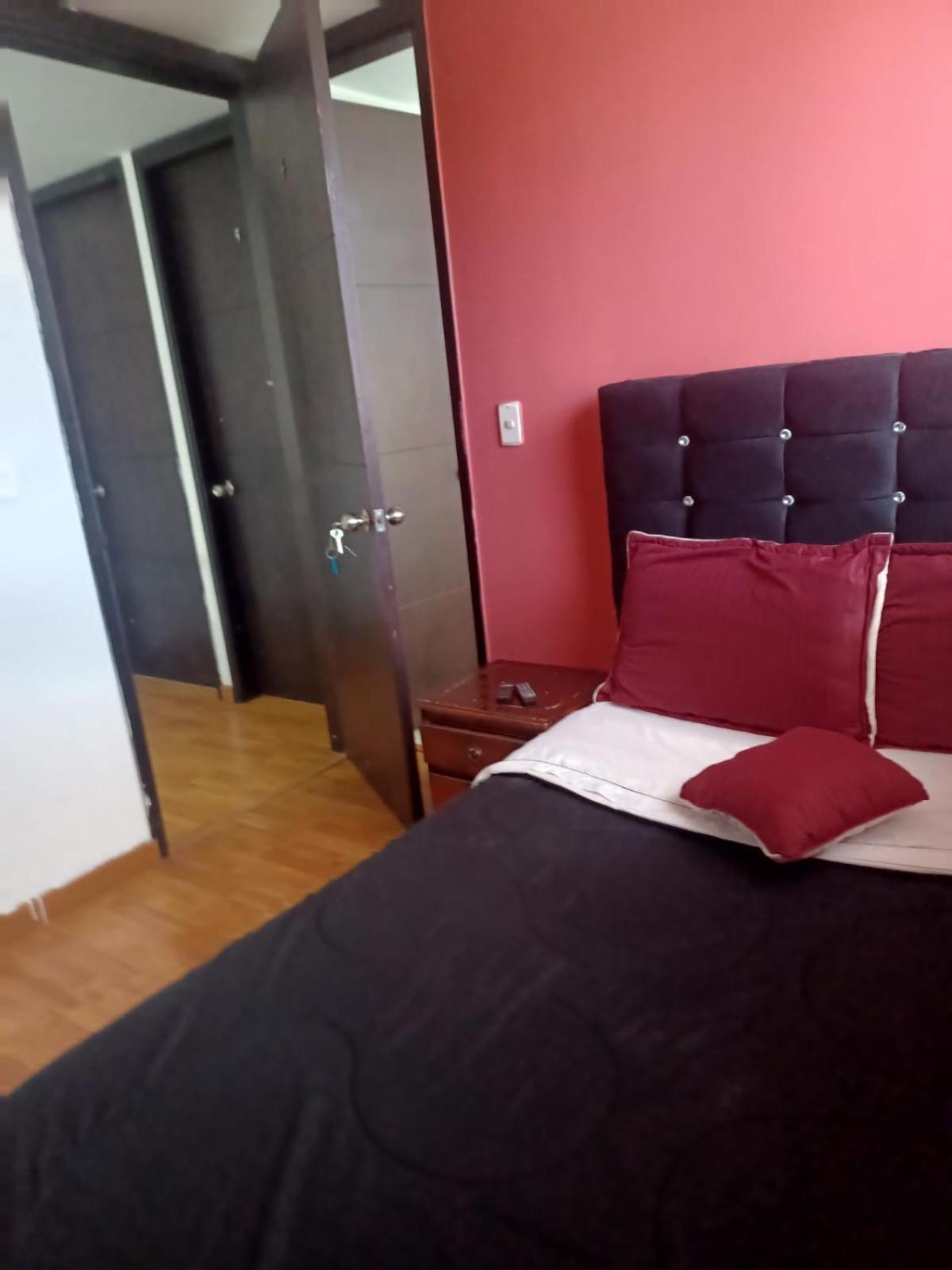 Sector De Corferias , Y A 5 Cuadras, Embajada Americana 10 Cuadras, Cerca Al Can , G 12 , Universidad Nacional , Aeropuerto A 2 Cuadras Estacion Ciudad Universitaria Marque-tresdiecisietecincoveintisieteveintiseistreintayu Apartamento *