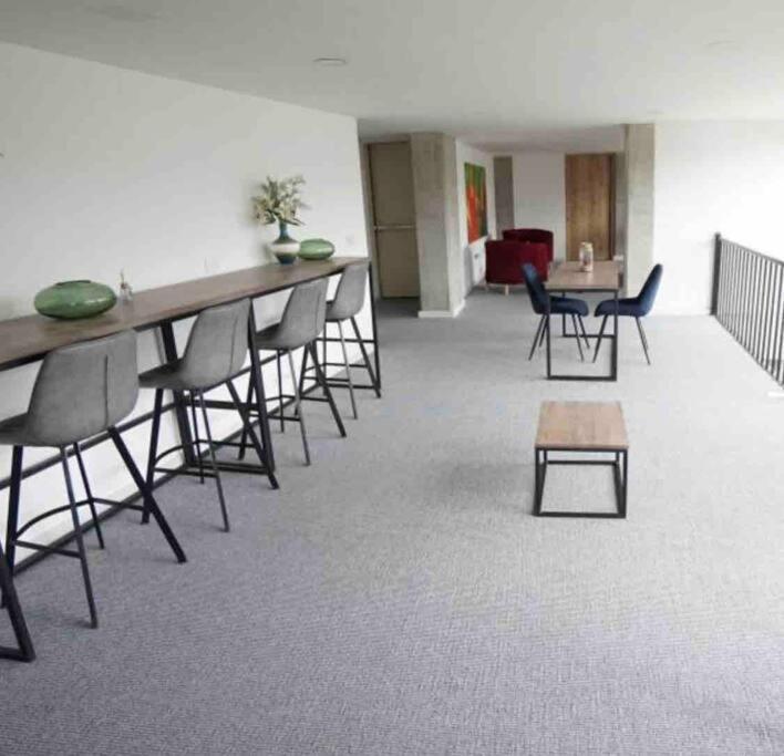 Df Confortable Loft Zona De Trabajo Gym F04 * Bogotá