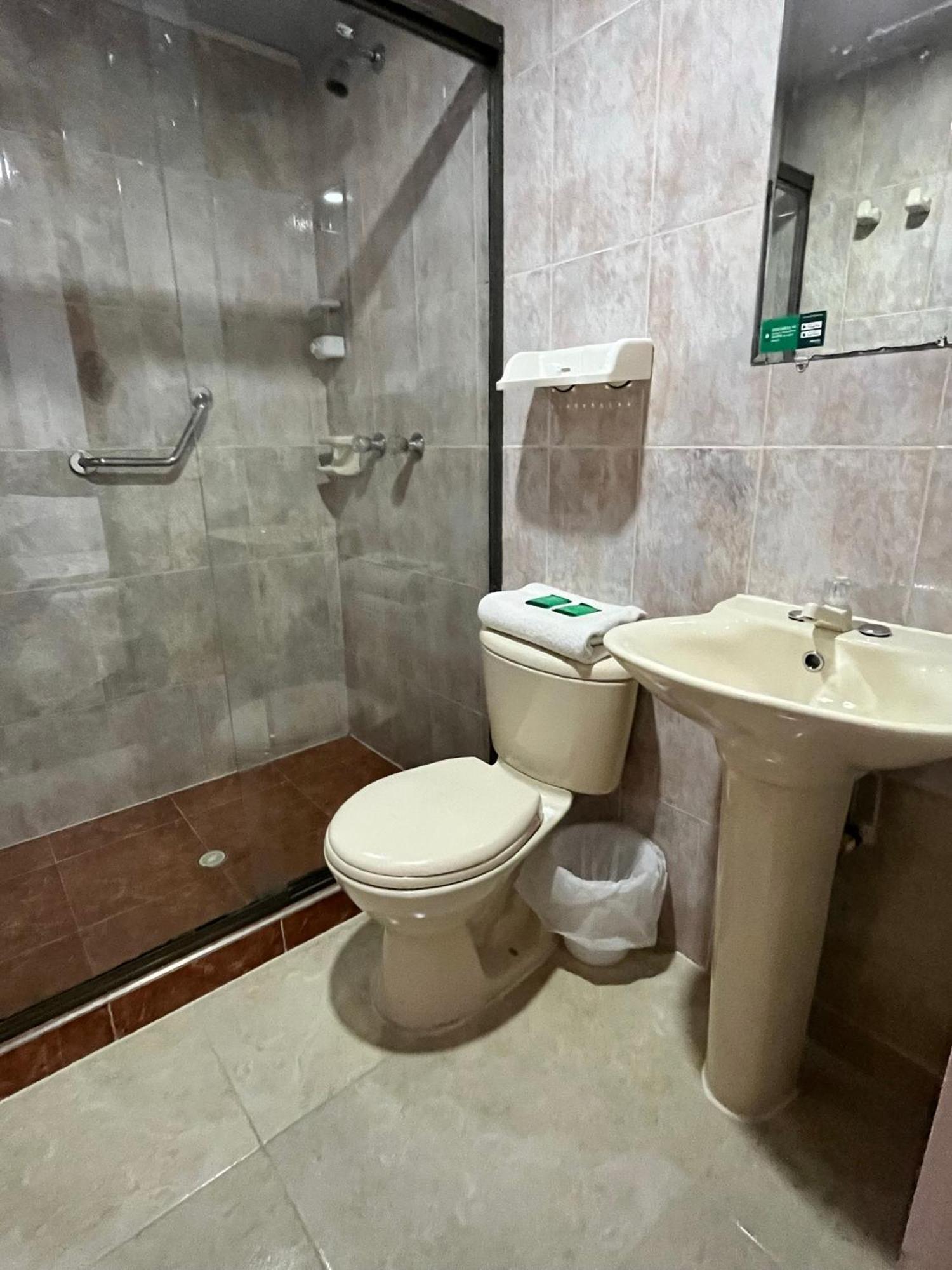 Titas House Hotel