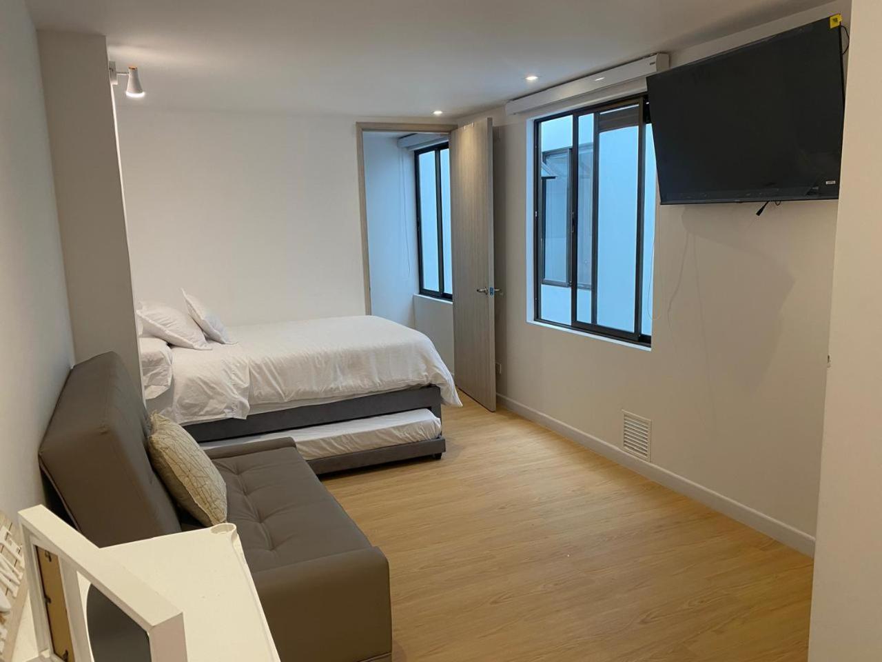 Aparthotel Homy *