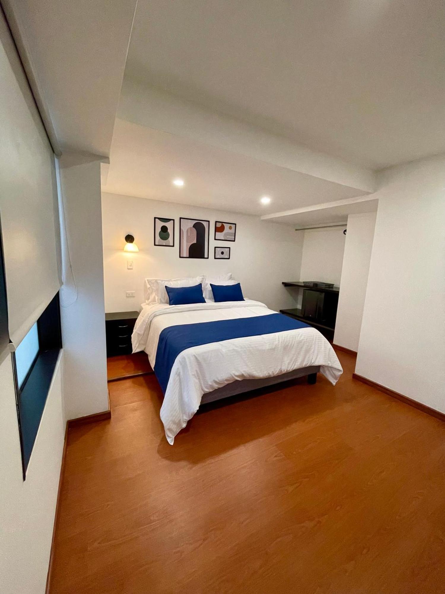 Embajada 44 Hotel