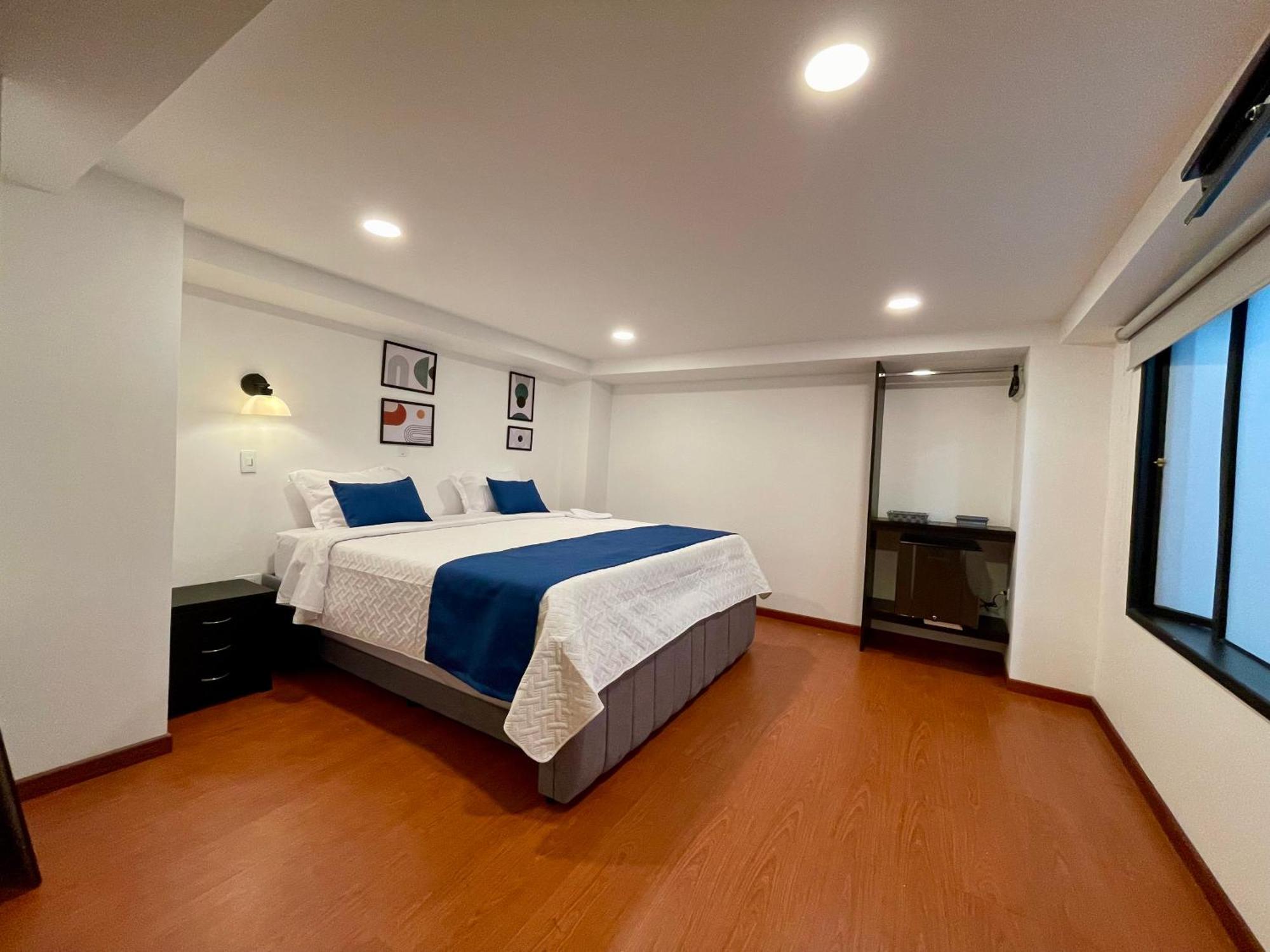 Embajada 44 Hotel