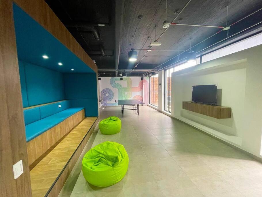 Moderno Estudio Con Gimnasio, Terraza Y Coworking En Apartamento Bogotá