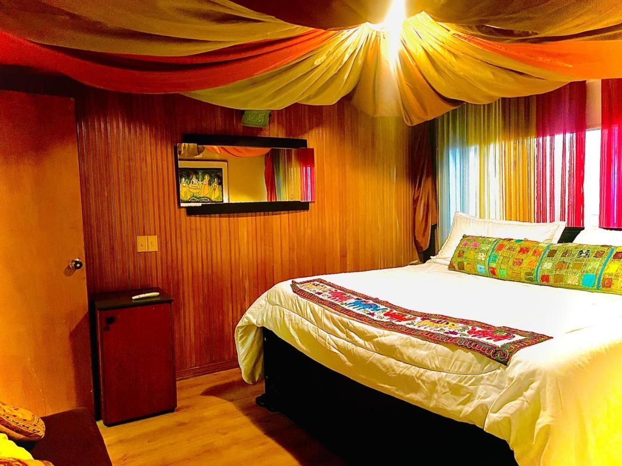 Indian Palace Boutique Hotel
