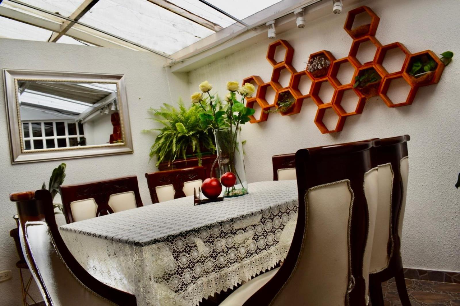 Hermosa Casa Con Gran Ubicacion * Bogotá