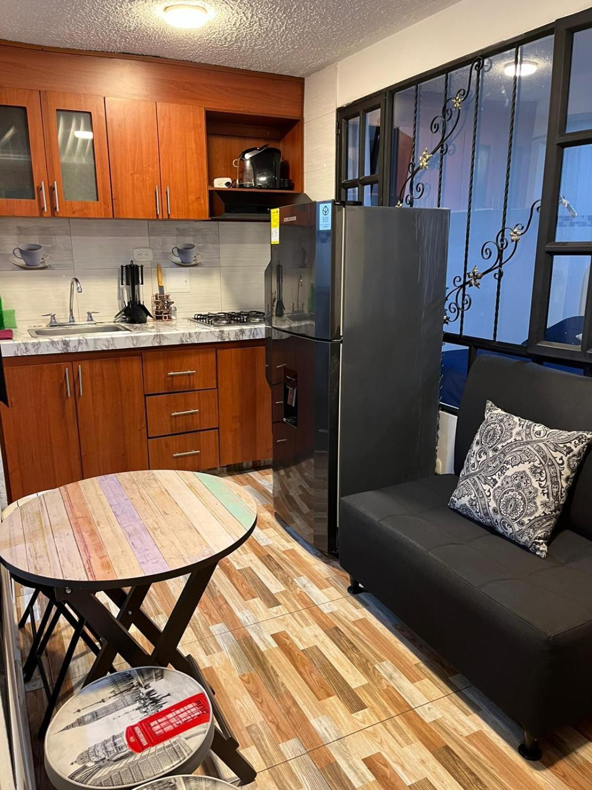 Apartasuites 53 - 101a