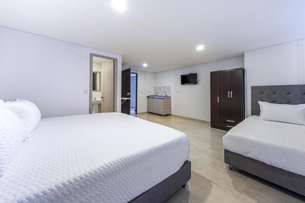 Galery Apartahotel *