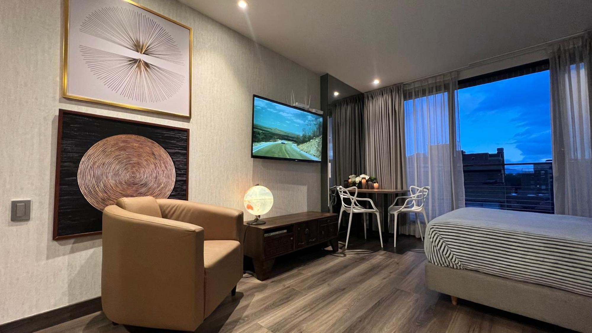 Apartamento With Amenities, Coworking, Service, Gym Bogotá