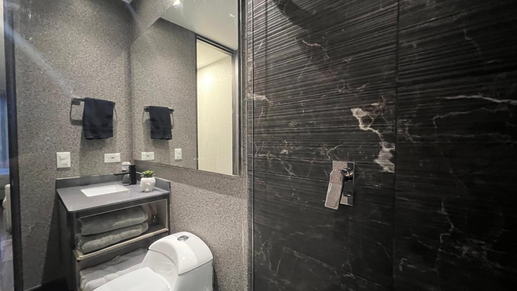 With Amenities, Coworking, Service, Gym Apartamento
