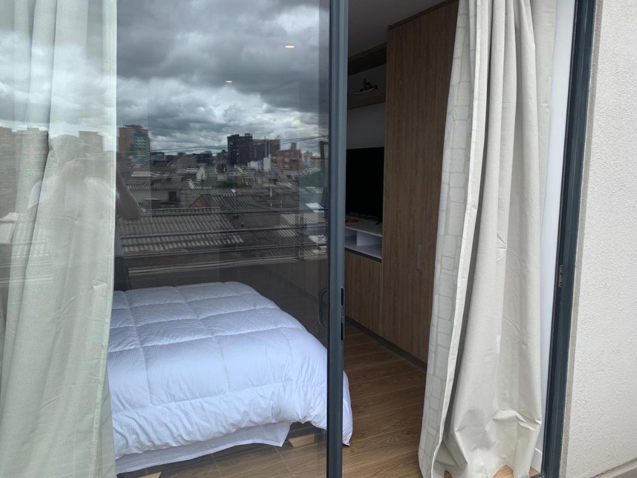 Avanzza Parque Central 200