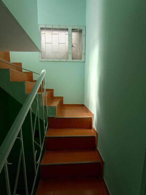 Familiar Cerca Al Aeropuerto Apartamento *