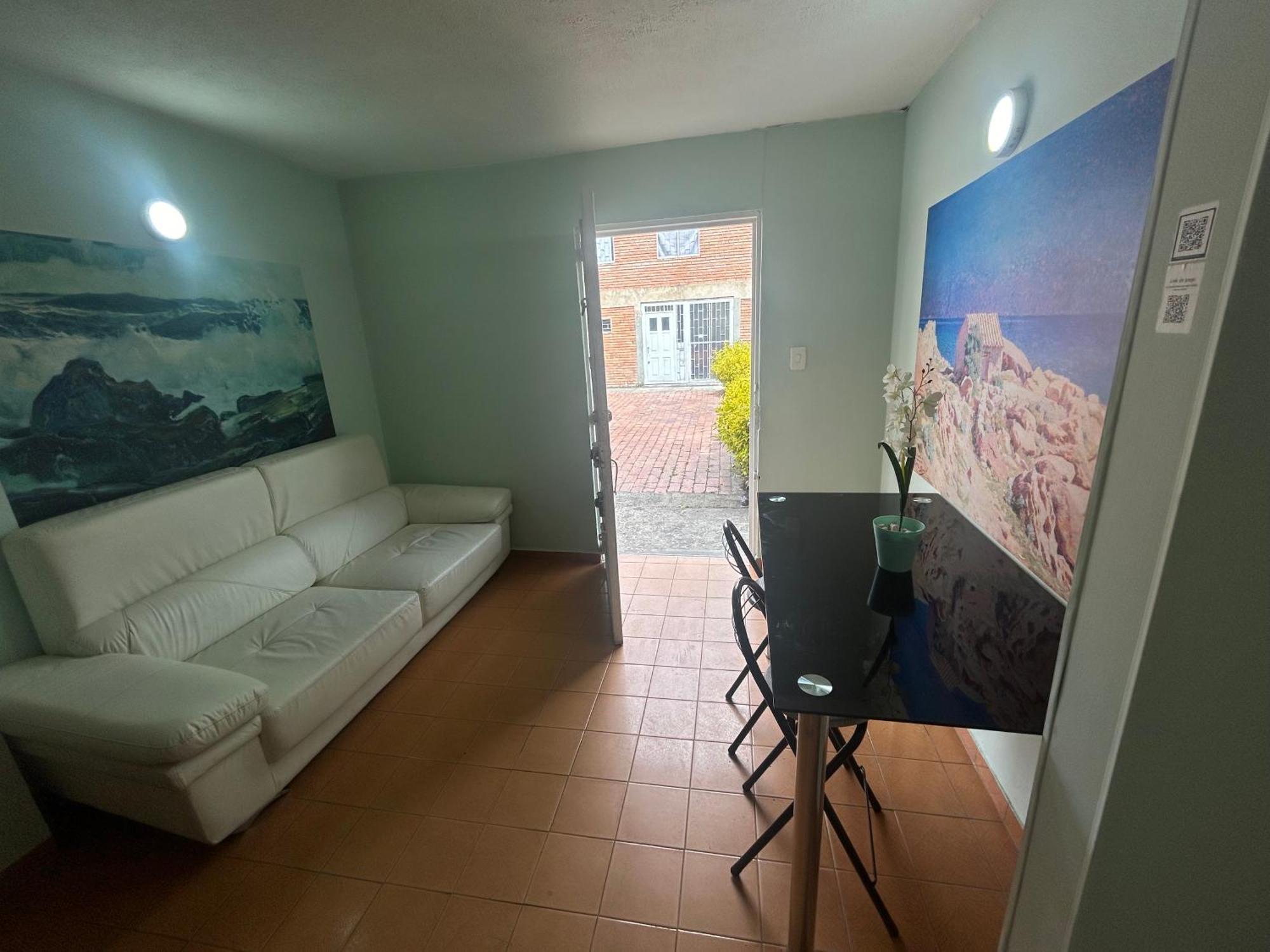 Apartamento Familiar Cerca Al Aeropuerto Bogotá