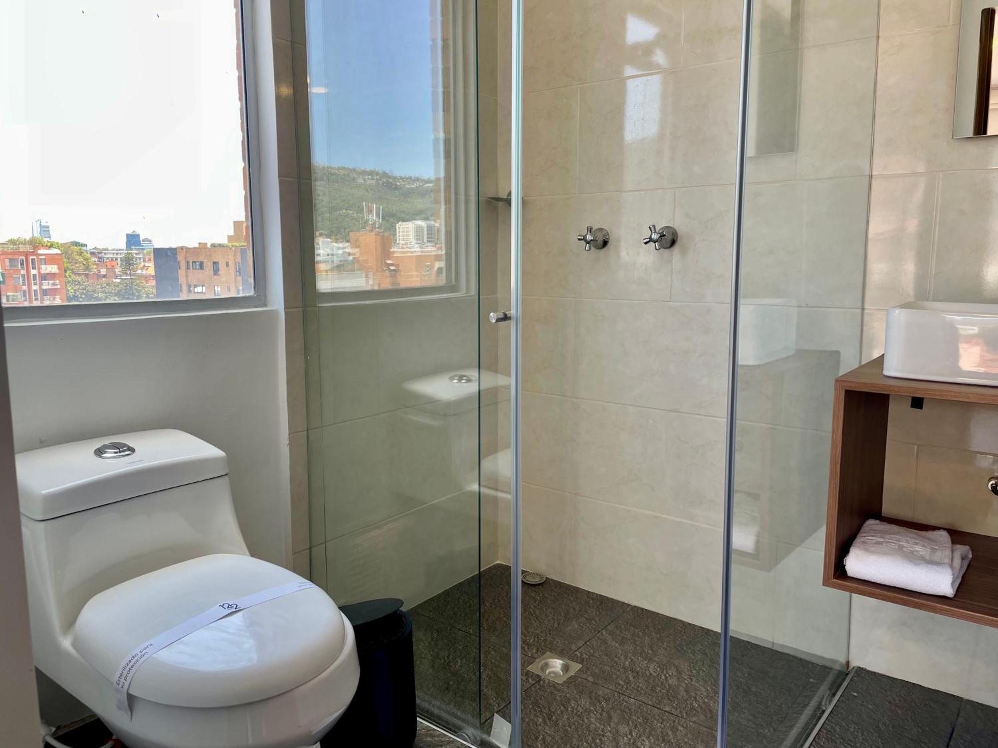 122 Plaza Apartahotel 3*