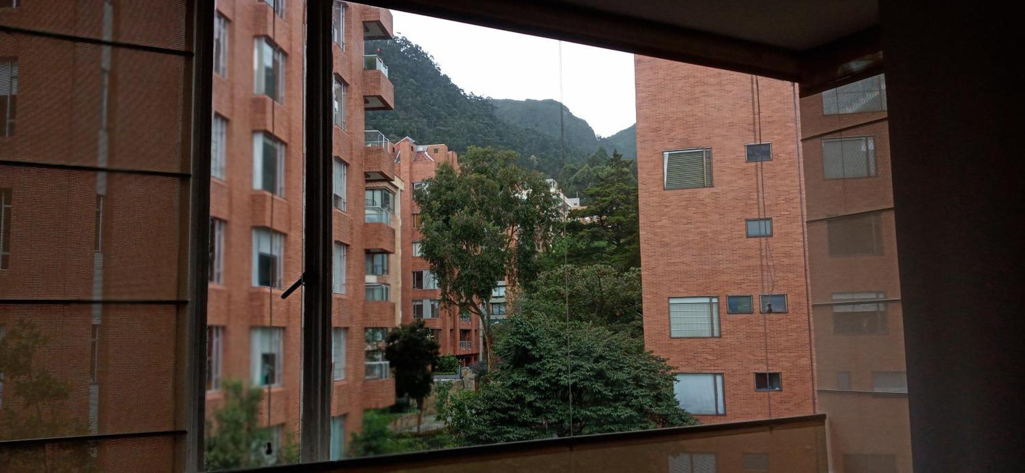 Silencio Y Seguridad En Rosales Apartamento *
