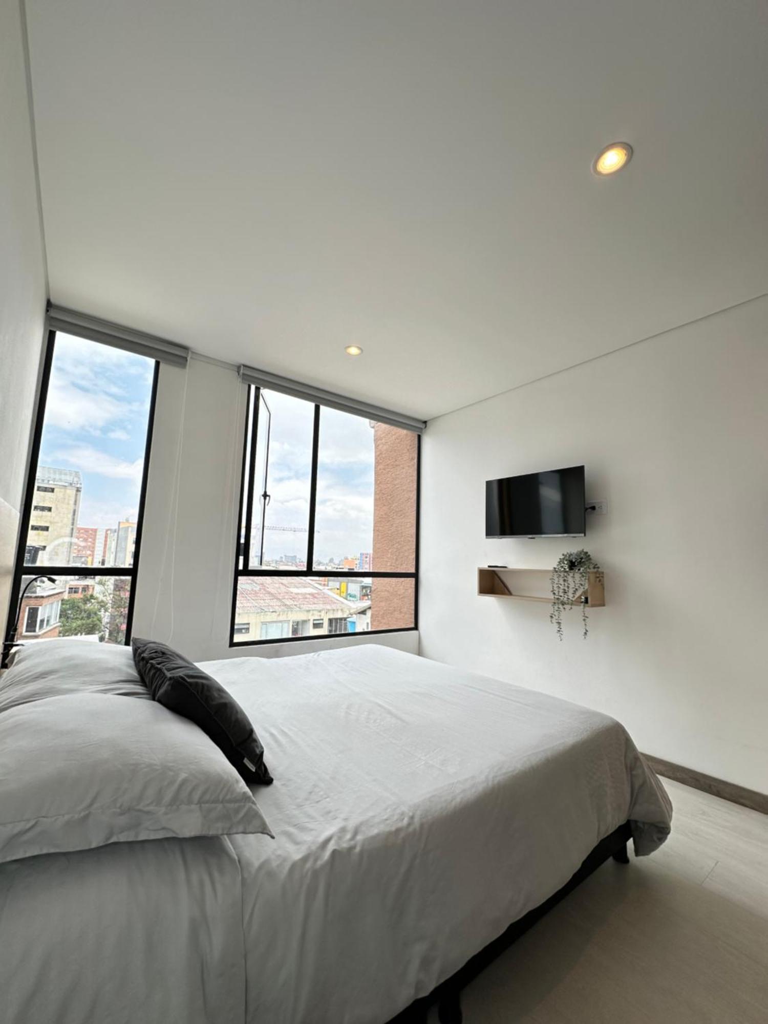 Nuevo Y Moderno Loft En El Corazon De La Ciudad Apartamento *