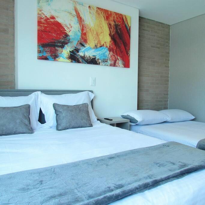 Nuevo Con Confort Y Estilo En Quinta Paredes Apartamento *