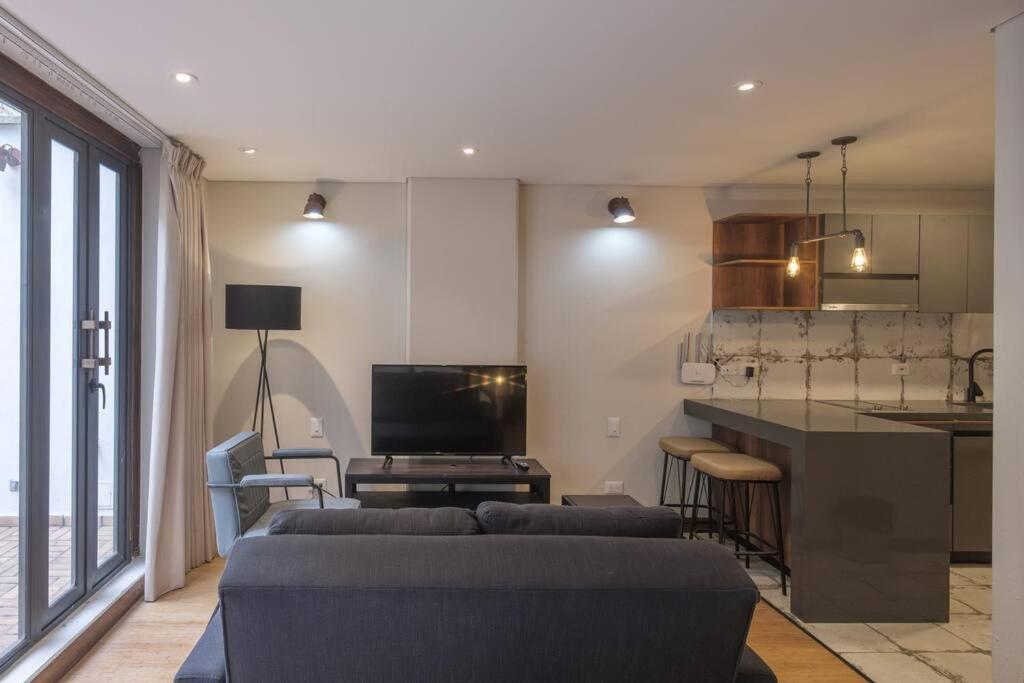 Amazing 1 Bedroom In Candelaria * Bogotá