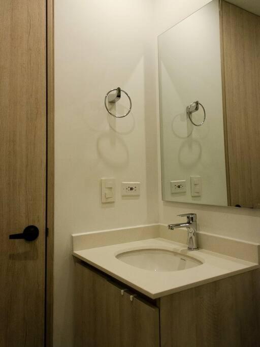 Apartamento Cozy & Quiet 1br 1bt Usaquen Country Club Golf *