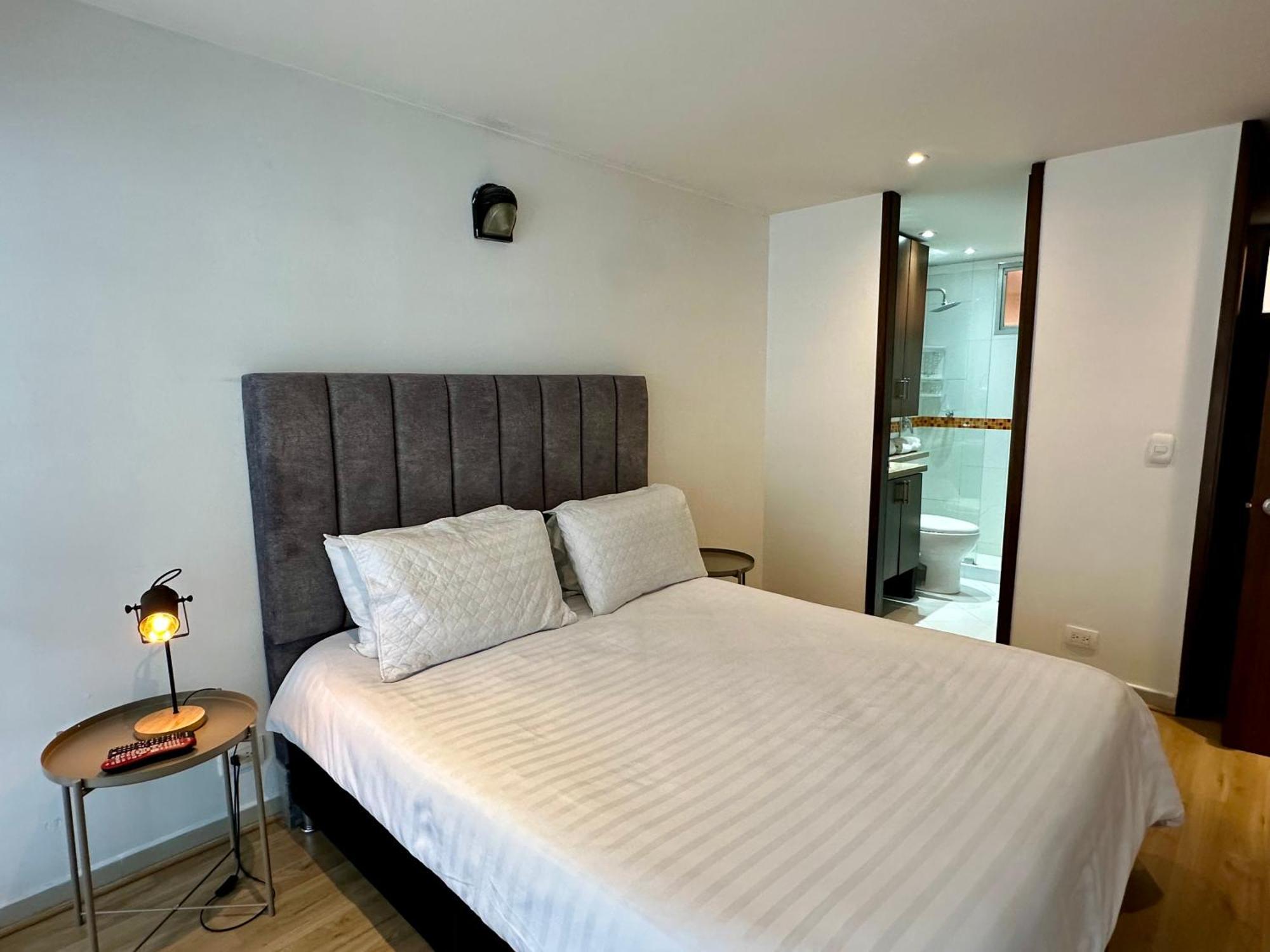 Amplios Duplex 3 Calle 109 Apartamento