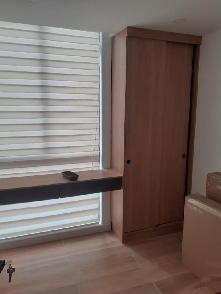 Moderno En La Colina Apartamento *
