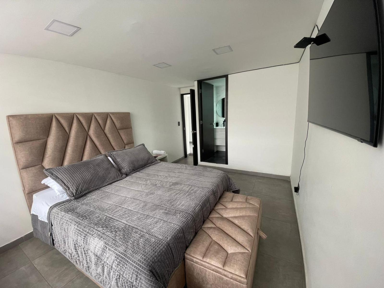 Ch Capsula Corferias Capsule hotel