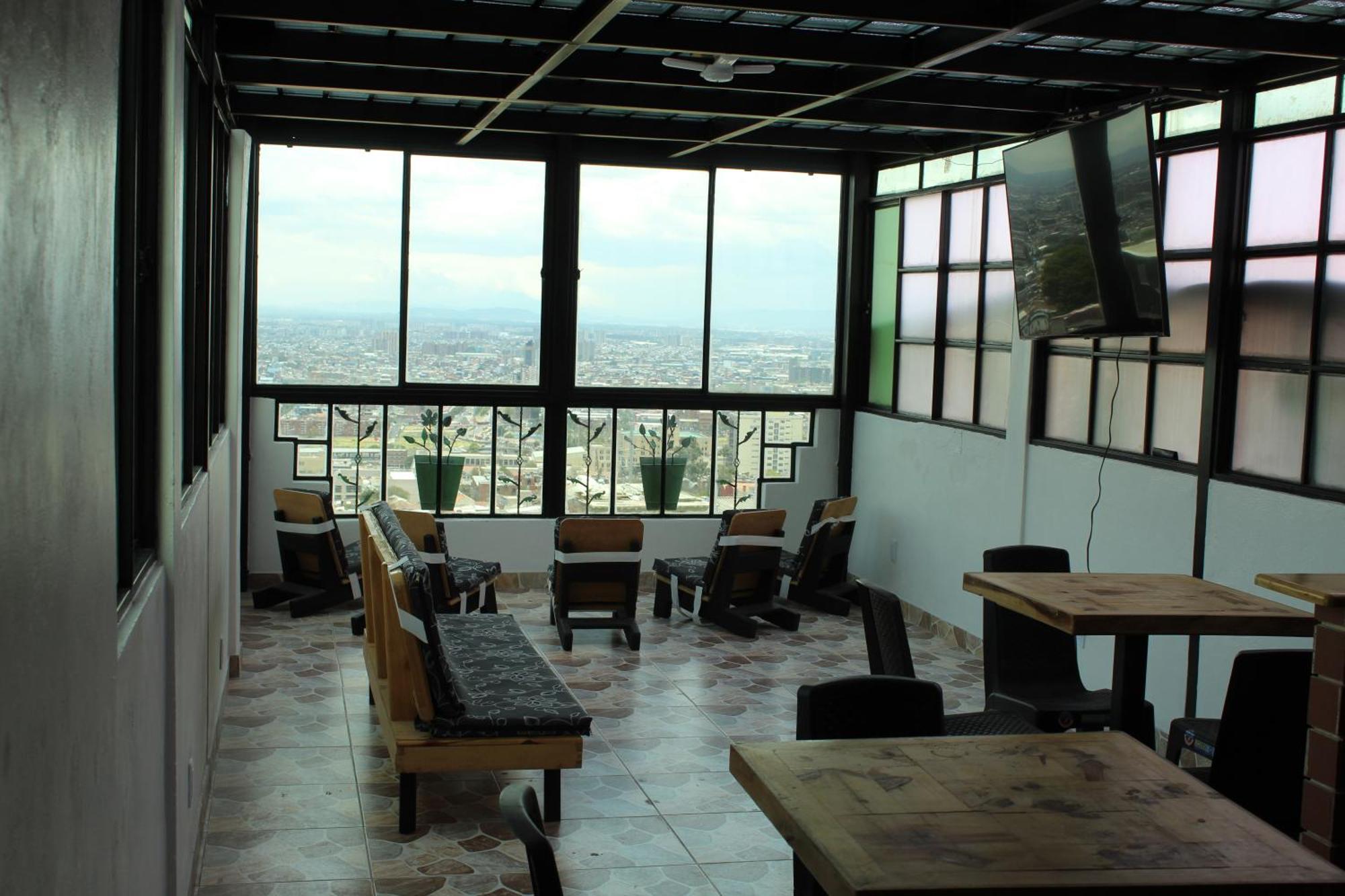 Pensión Mirador Aukan *