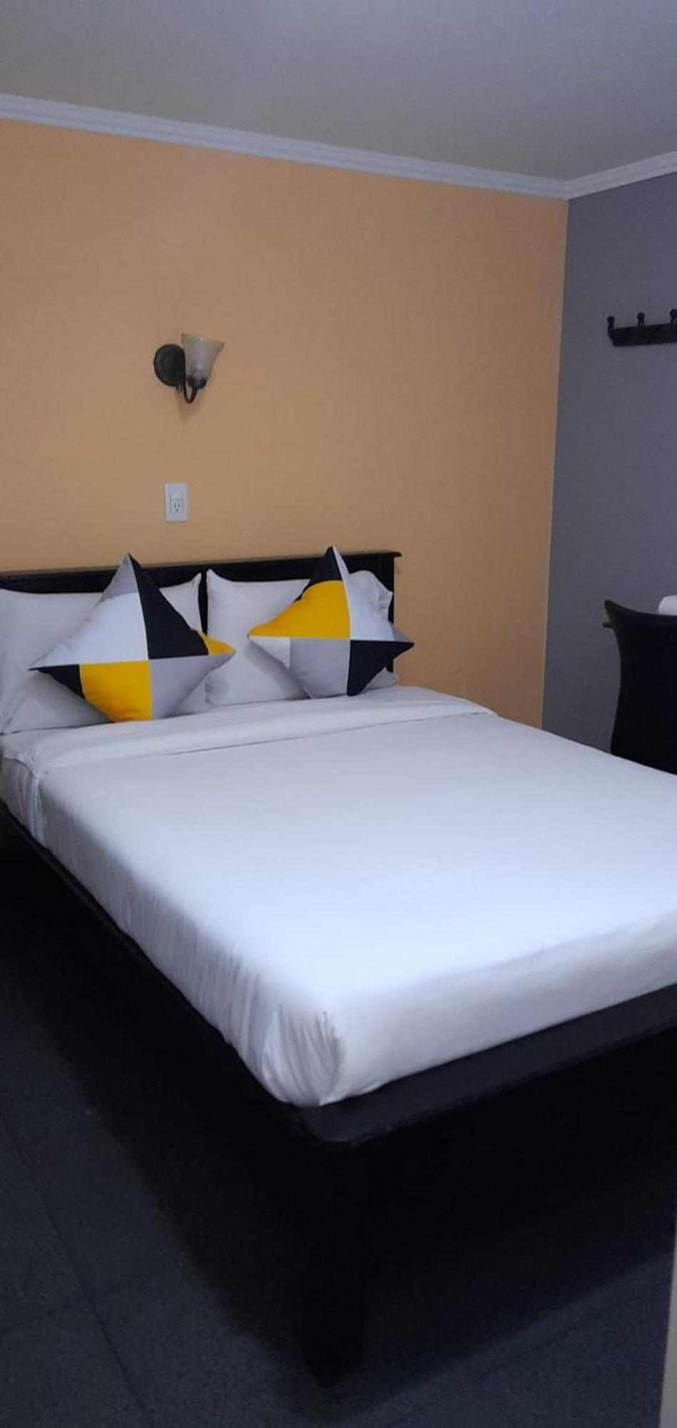 Hotel Emporium Rivera Deluxe 3*