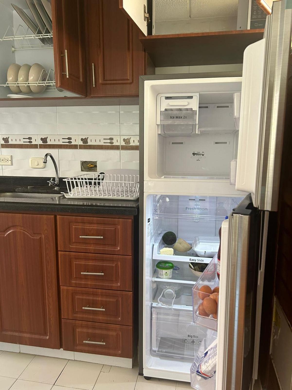 Apartamento Acogedor Cerca Del Aeropuerto * Bogotá