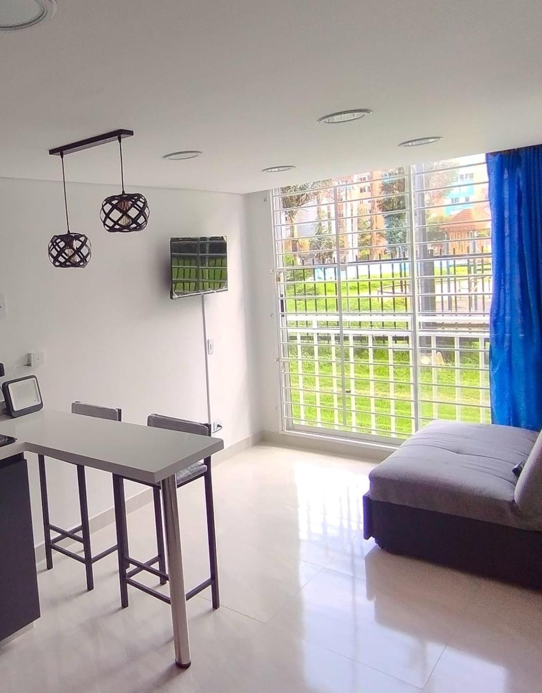 En Cerca A Corferias, Embajada, Americana, Universidad Nacional Y Centro Historico Apartment Bogota