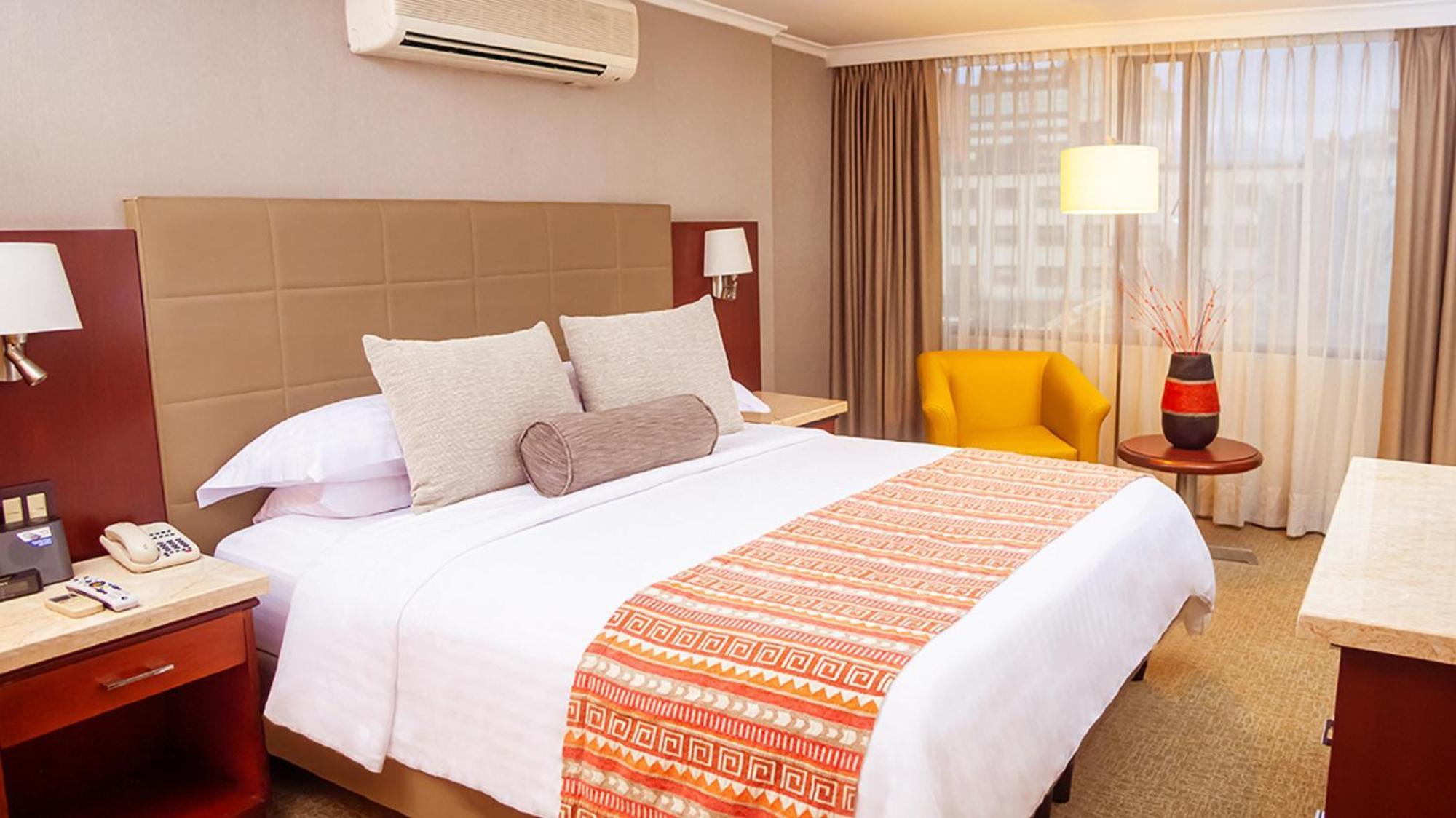 Hotel Plaza
