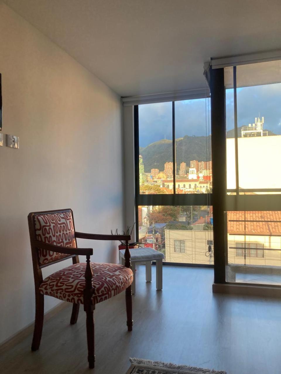 Exterior Con Balcon Apartamento Bogotá