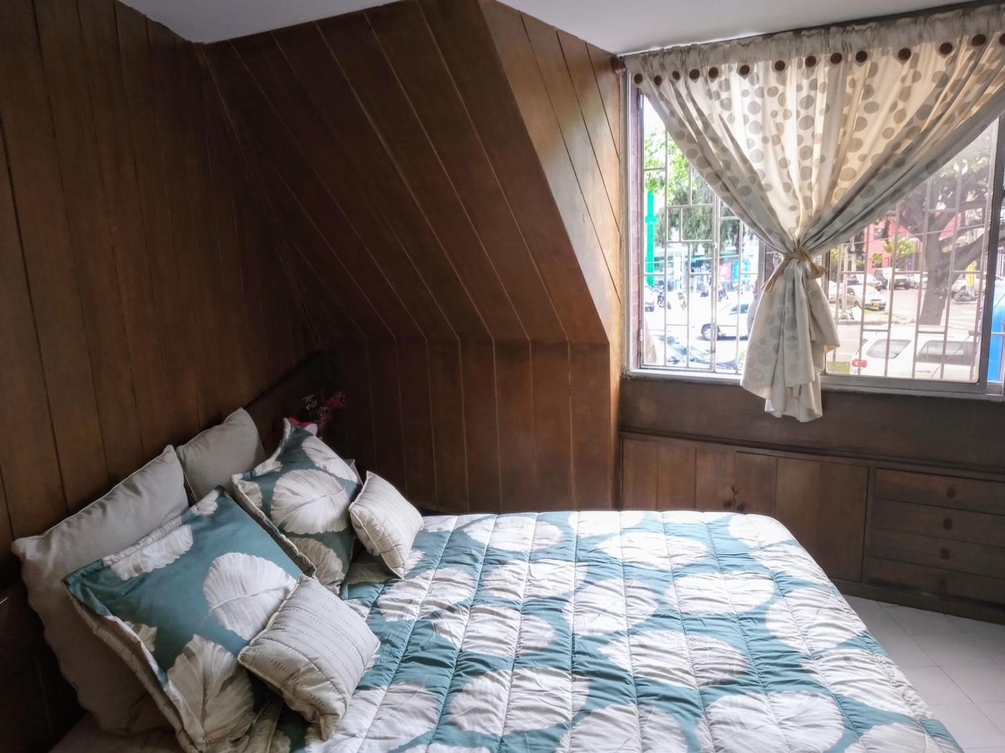 Casa Lantana Usaquén Hostal *