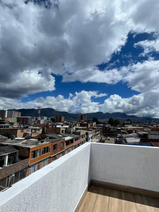 Con Hermosa Vista En Apartamento