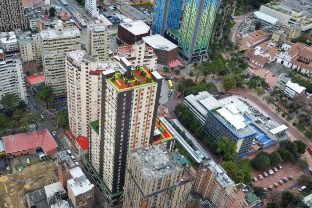 Apartamento Hermoso Y Acogedor Apto Piso 32 Estrenar *